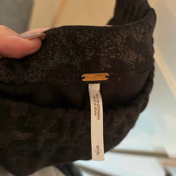 FREE PEOPLE Skinny Leopard Leg Pants - Picture 5 of 6